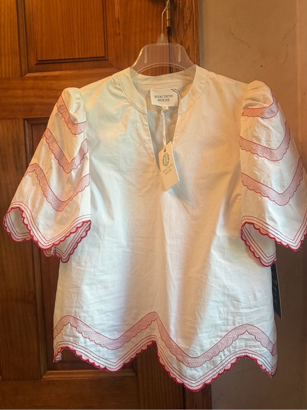 TUCKERNUCK NWT $128 Hyacinth House Weston Top M White/Red - Picture 2 of 4